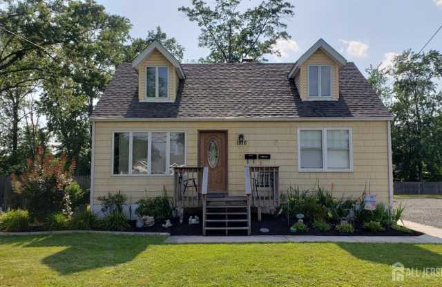 1216 South Washington Avenue photos photos