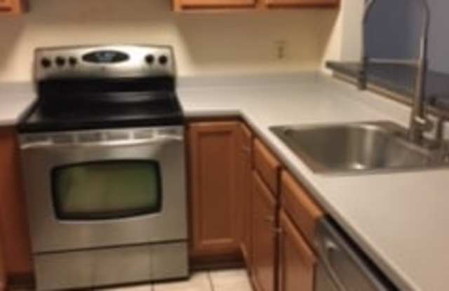 206 Saint Luke Court - 1 Gallery 2