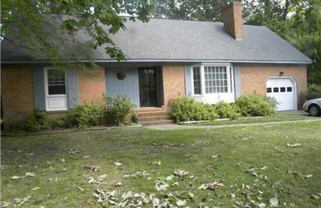 100 Earl Street - 100 Earl Street, York County, VA 23696