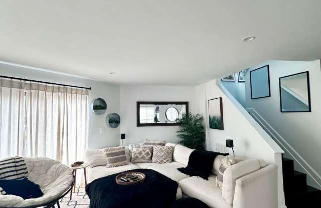 132 Weybridge Circle Gallery 3