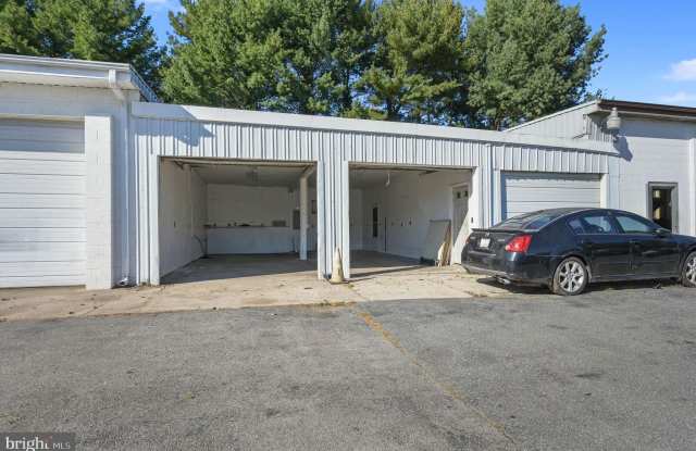 5382 N DUPONT HIGHWAY photos photos