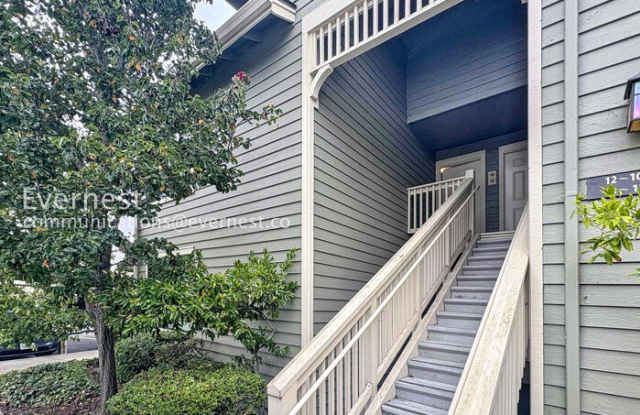 12 Lakeshore Court - 12 Lakeshore Court, Richmond, CA 94804