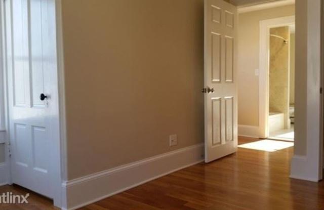 43 Central St. Gallery 4