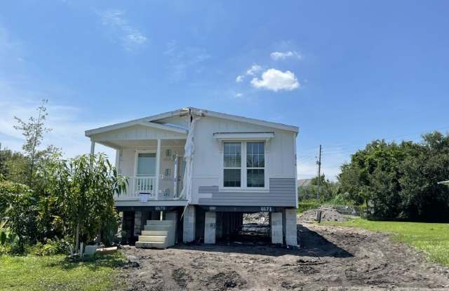 2914 Stallion Court photos photos