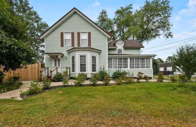 44 Whitney Street - 44 Whitney Street, Orange, MA 01364