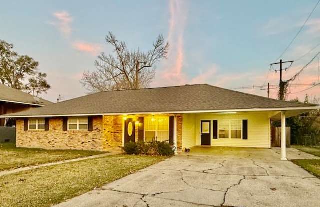 2958 Madeira Dr photos photos