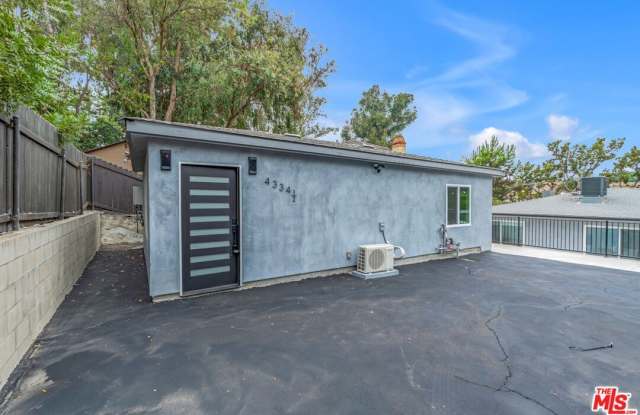 4334 1/2 Sepulveda Blvd photos photos