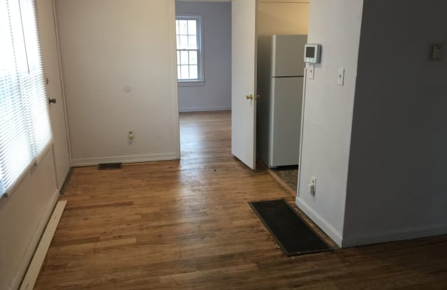 1132 Everett Ave - 1132 Everett Avenue, Kansas City, KS 66102