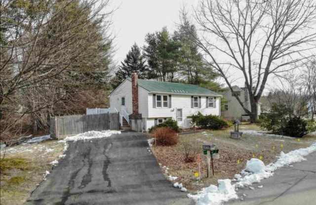 Single Family home w/ Large Backyard, Deck and Plenty of Space on Dover Point photos photos