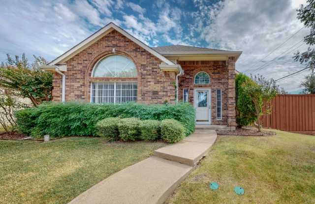 ***Pre-Marketing*** Remodeled 3-Bedroom Home with 2 Living Areas, Island Kitchen, and Dual Backyards - 2702 Garden Springs Drive, Richardson, TX 75082