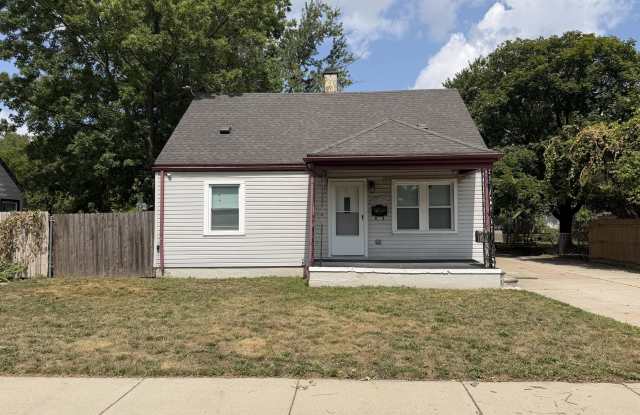 12737 Couwlier Avenue Gallery 1
