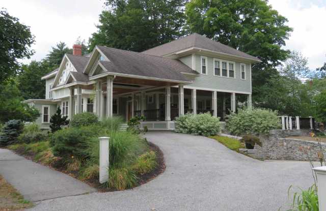 34 Pine Street Gallery 2