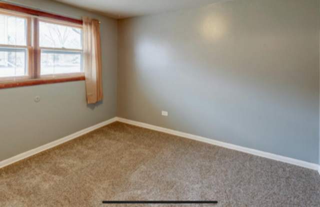 275 Wayne Court Gallery 4