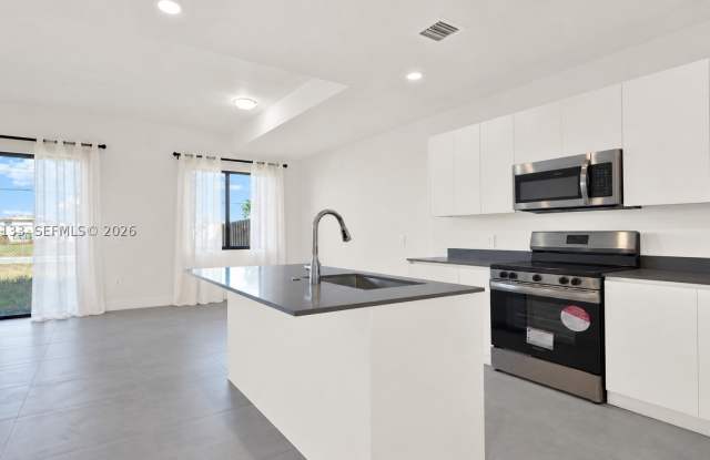 18981 SW 344th Ter Gallery 4