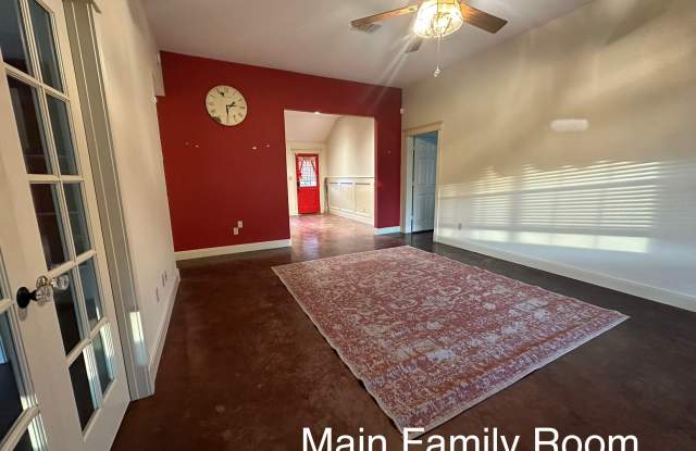 13926 Patricia Lane Gallery 3