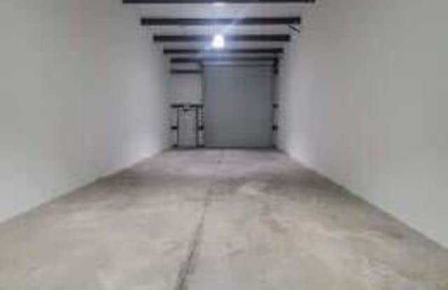 155 NW Blake Avenue Gallery 4