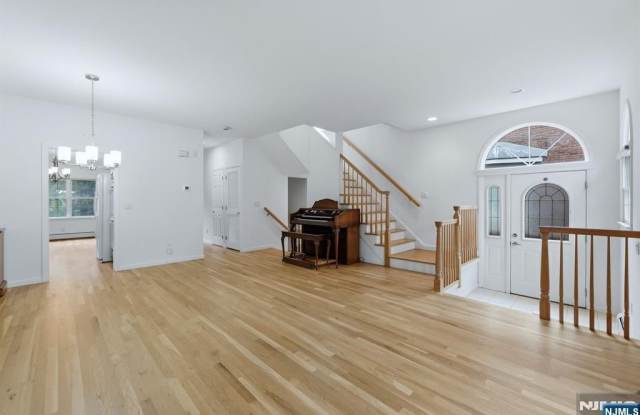 156 Stonegate Trail Gallery 3