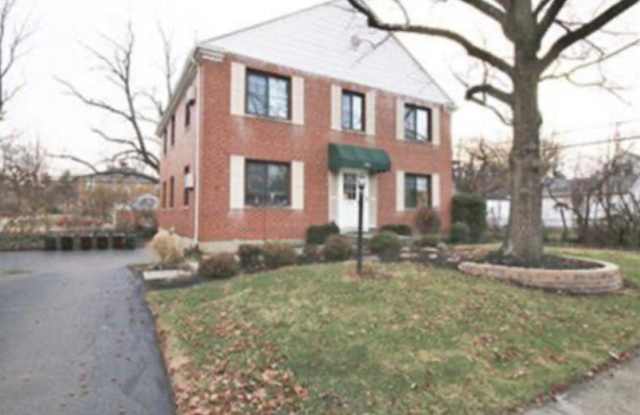 514 Corona Avenue - A photos photos