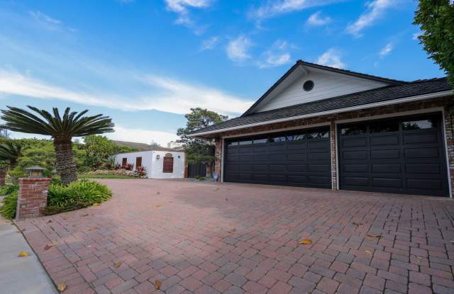 Luxurious Newport Beach Home photos photos