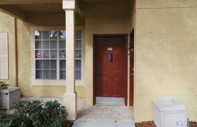 First Floor 3/2 Condo in the Gated Crescent Place at Lake Lotus Community! Gallery 1