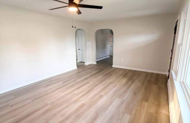 302 DILLER Road Gallery 4
