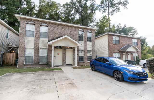 3/3 Townhome on NW Side photos photos
