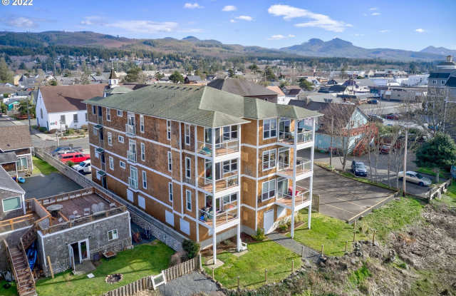Charming 2 bedroom, 2 bathroom condo located in the heart of Seaside! photos photos