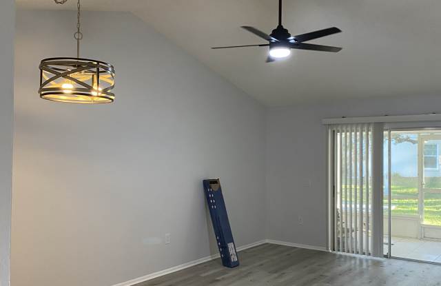 344 Bay Place Gallery 2