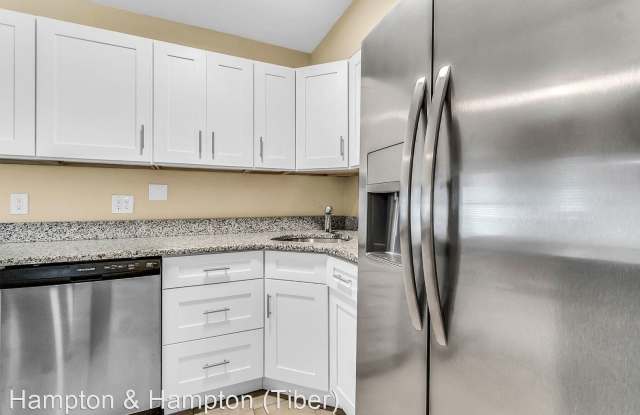 1202 FERNDELL ROAD Gallery 4