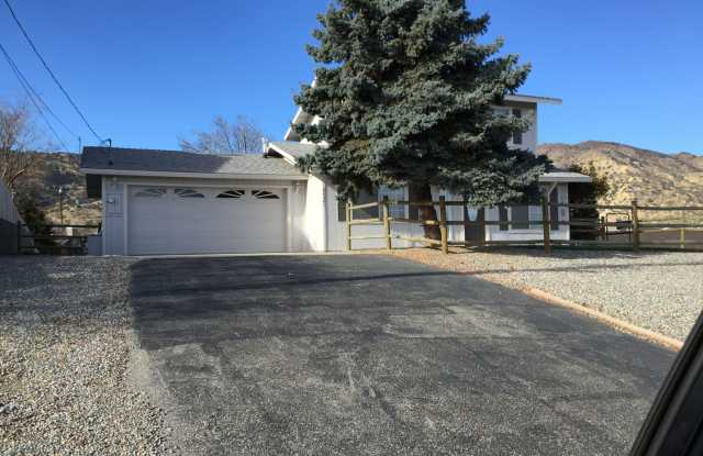 Charming 3 Bedroom in West Golden Hills photos photos