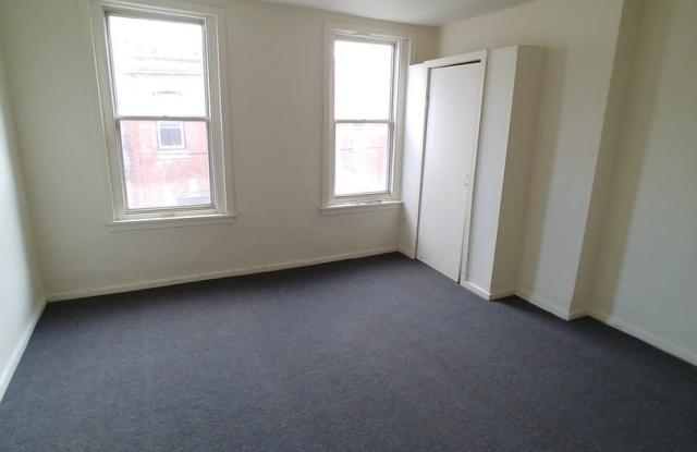 2631 Earp St. Gallery 4
