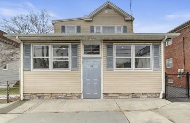 27 Honiss St photos photos