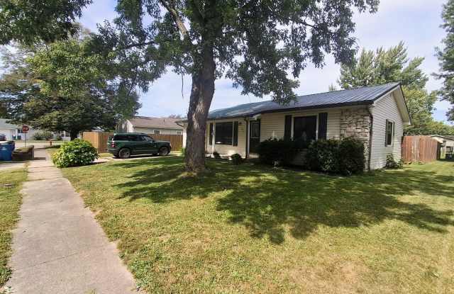 Charming 3-Bedroom Home with Fenced Yard, Central Air & 2-Car Garage! Gallery 4
