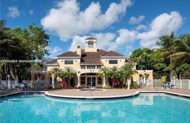 2371 NW 33rd St photos photos