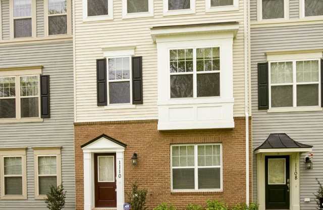 1110 RED HAWK WAY - 1110 Red Hawk Way, Severn, MD 21144