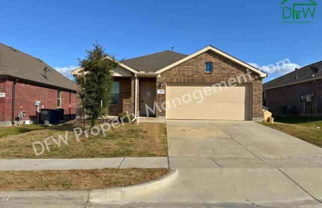 Modern 4-Bedroom Home with Island Kitchen  Spacious Backyard in Princeton! - 413 Everglades street, Princeton, TX 75407