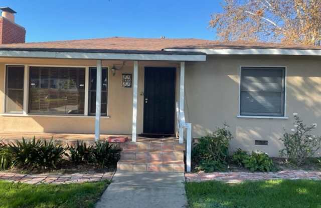 3 bdr 2 bath Home on Huge lot. - 7815 15th Street, Westminster, CA 92683