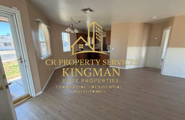 Move-In Ready 4BR Home with New Flooring and RV Access Gallery 4