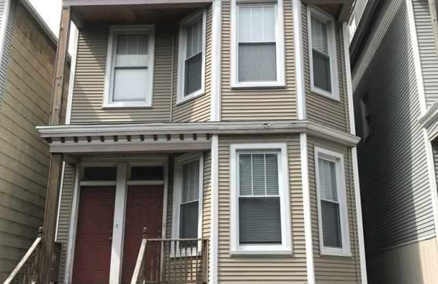 1442 W Barry Avenue - 1442 West Barry Avenue, Chicago, IL 60657 1442 W Barry Avenue - 1442 West Barry Avenue, Chicago, IL 60657