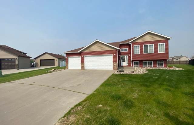 3 Bedroom 3 Bathroom House photos photos