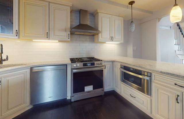 215 Bolton Street photos photos