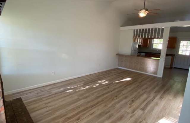 121 Pine Crest Drive Gallery 3