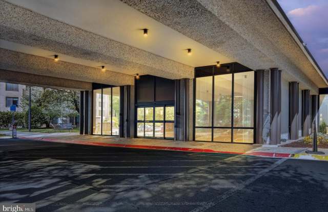5225 POOKS HILL Road Gallery 2