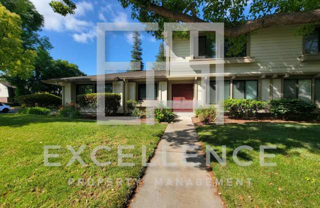 3/2.5 Townhouse with 2 Car Garage, photos photos