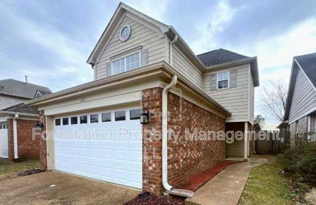 9115 Cinderhill Cove West Gallery 1