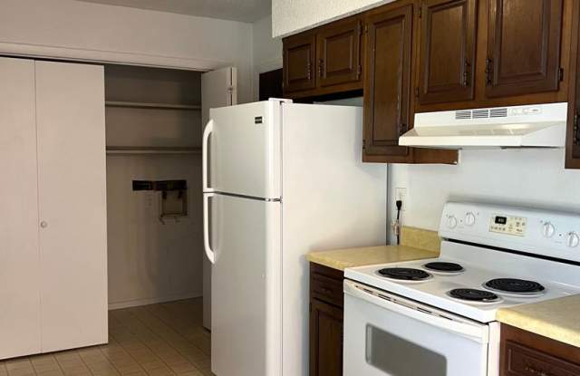 3809-3811 College View Dr Gallery 4