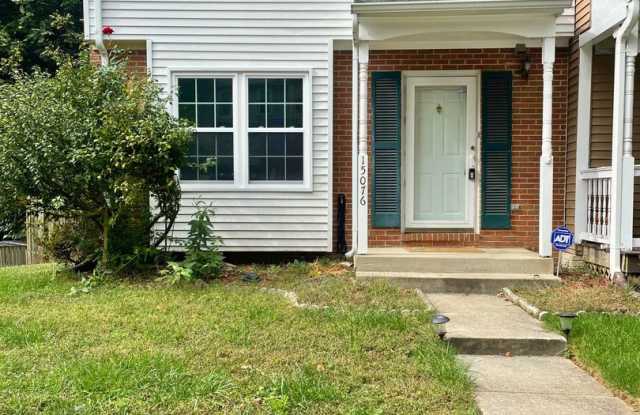 Beautiful End-Unit 3BR, 2.5BA Townhome in Woodbridge, VA Gallery 1