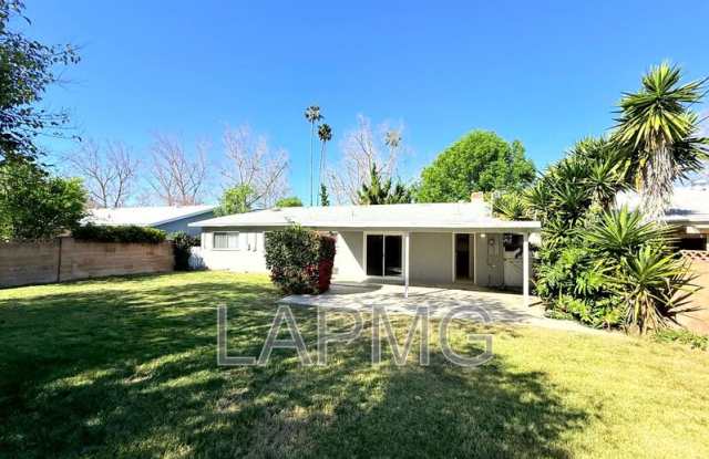 24006 Archwood St. photos photos