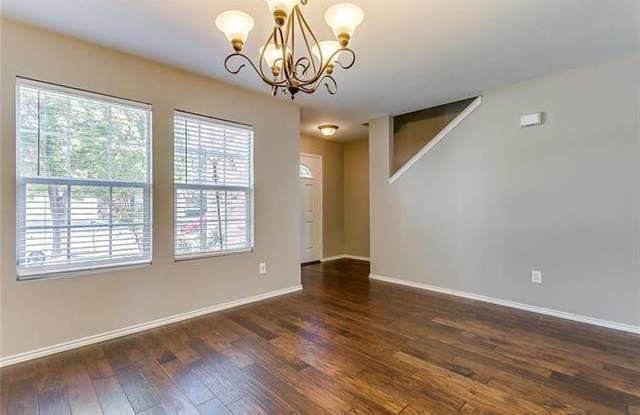 4528 Lacebark Lane Gallery 3