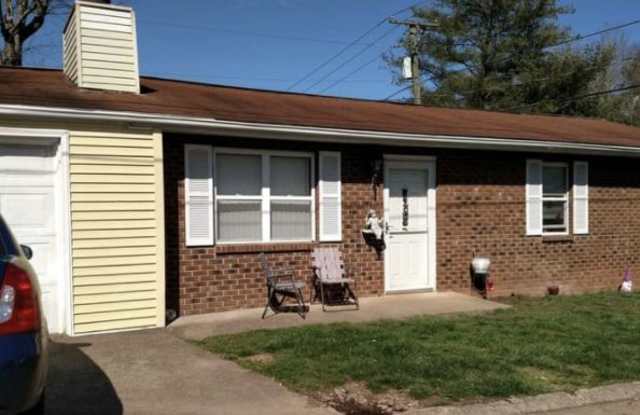 5302 Katie Ln - 5302 Katie Lane, Cross Lanes, WV 25313